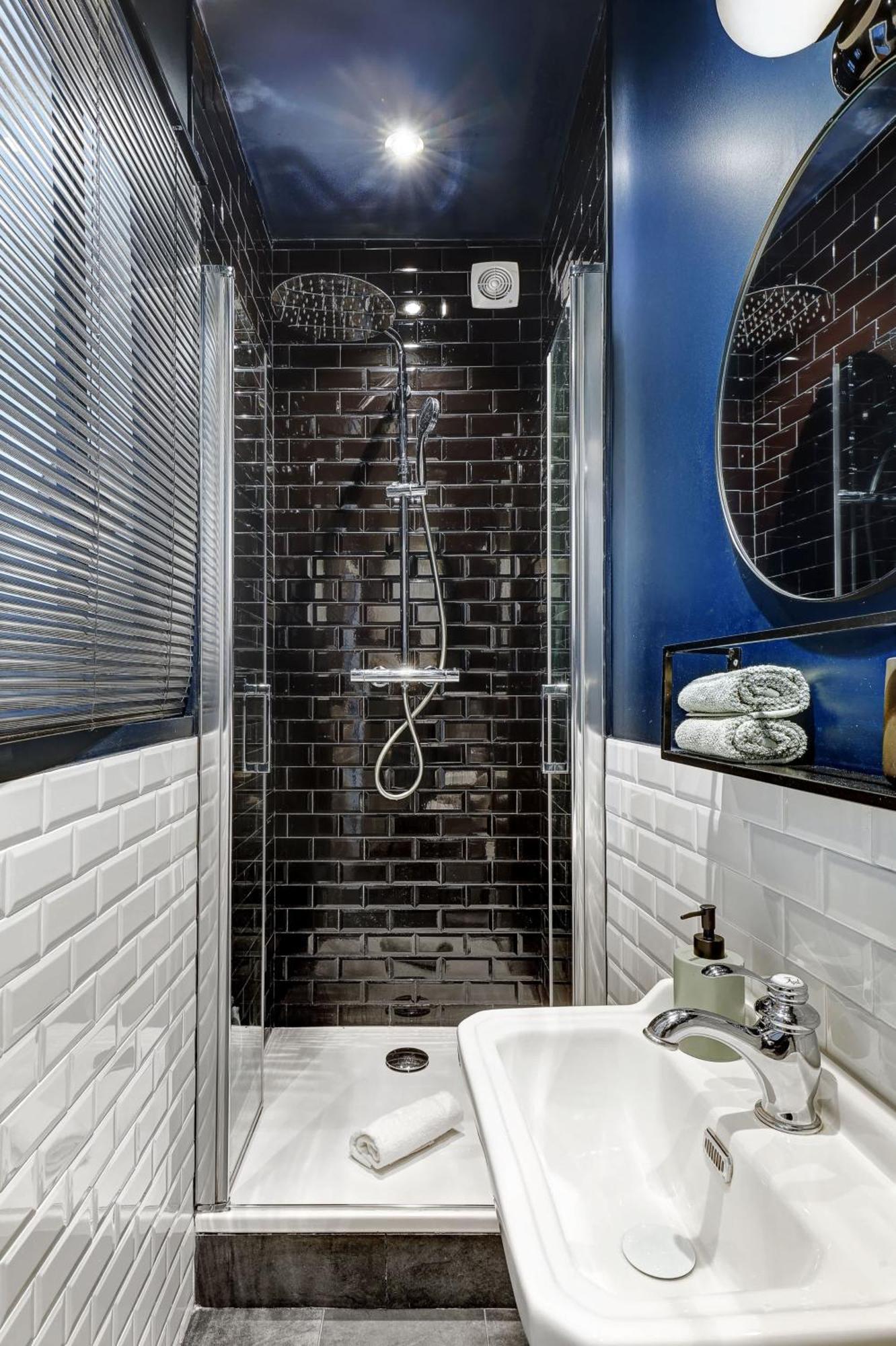 Le Marais & Place Des Vosges Apartment